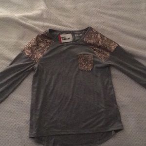Long sleeve tee